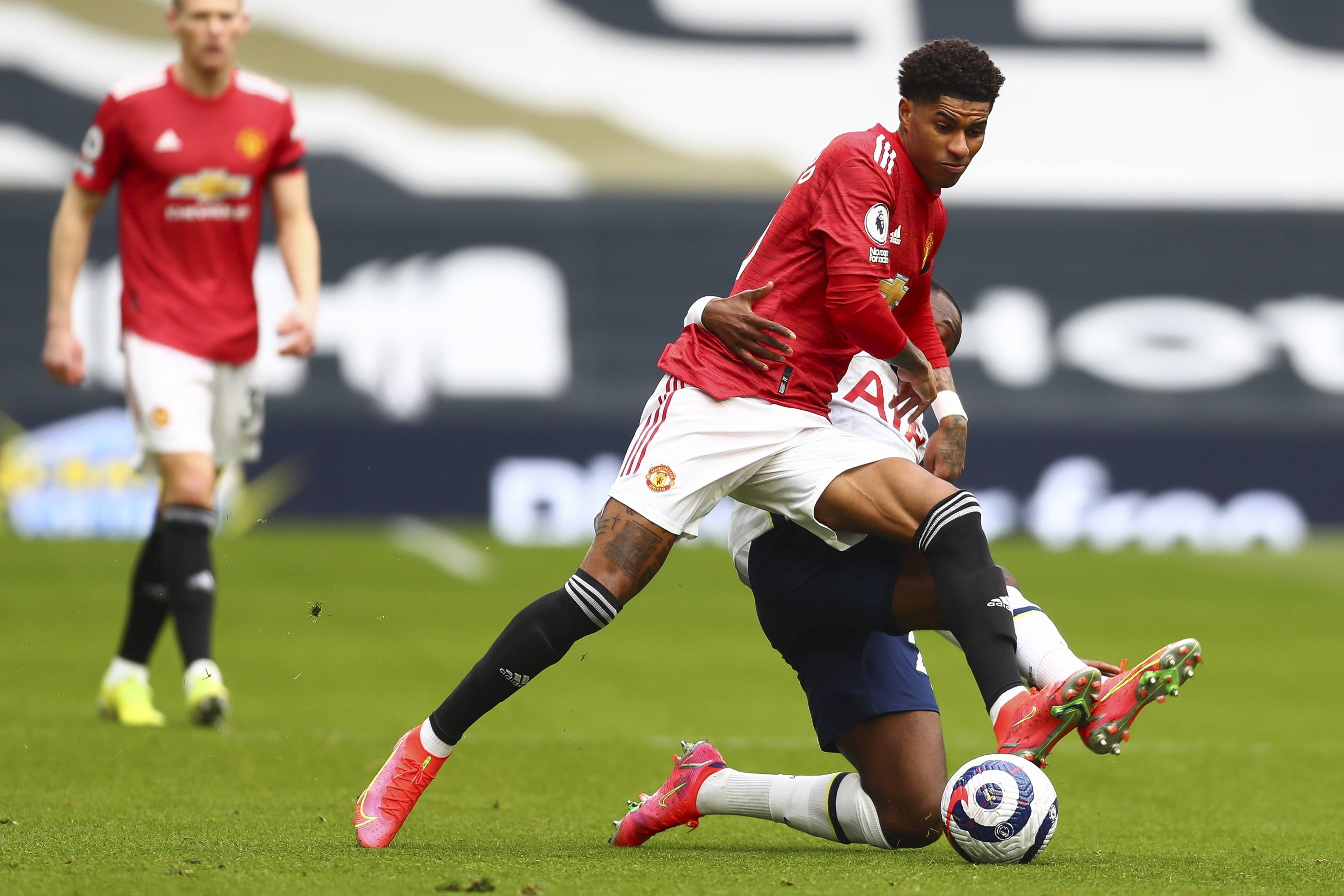 部签订的 部签订的